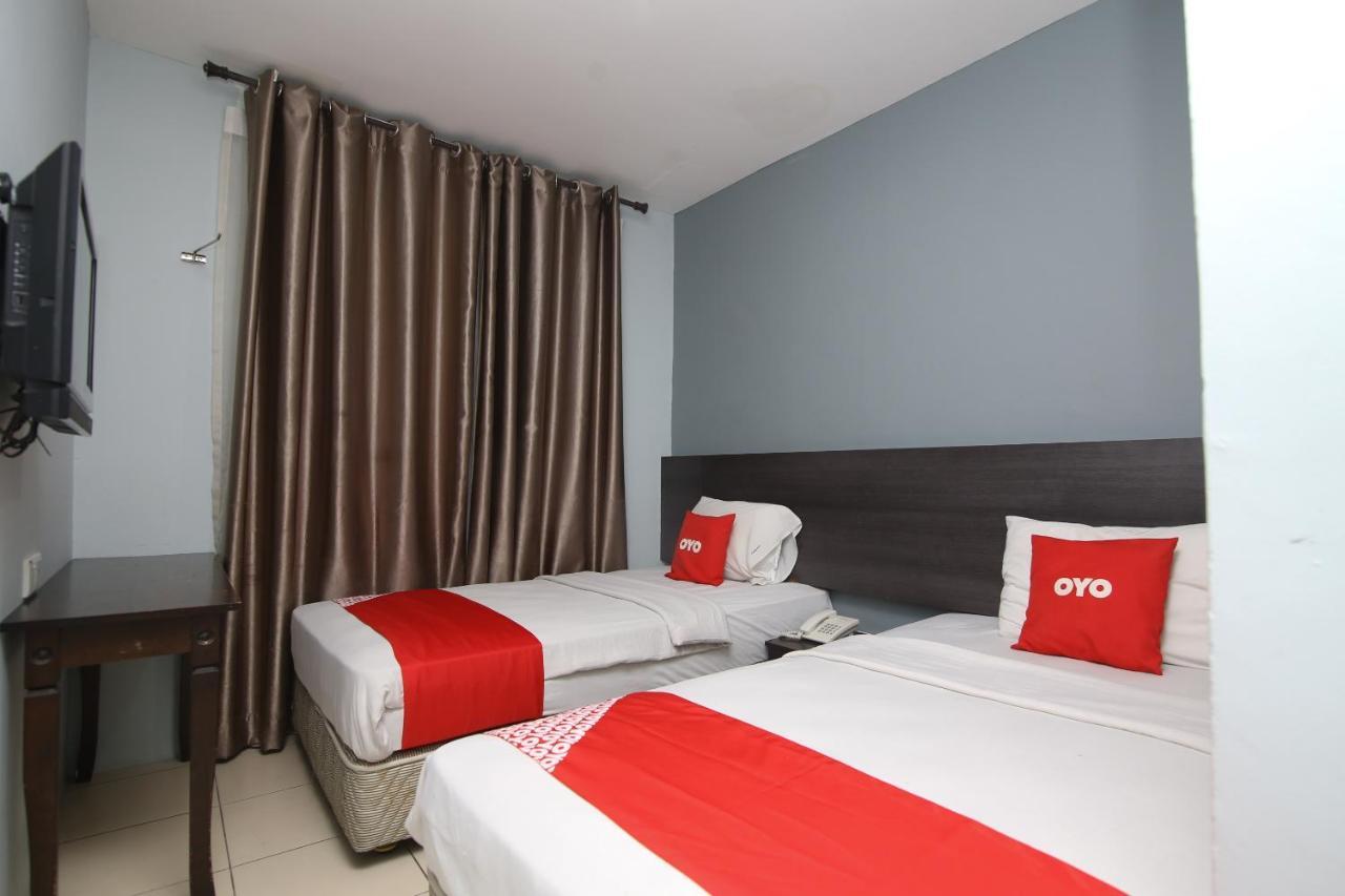 קוצ'ינג Oyo 90136 Jumbo Inn מראה חיצוני תמונה