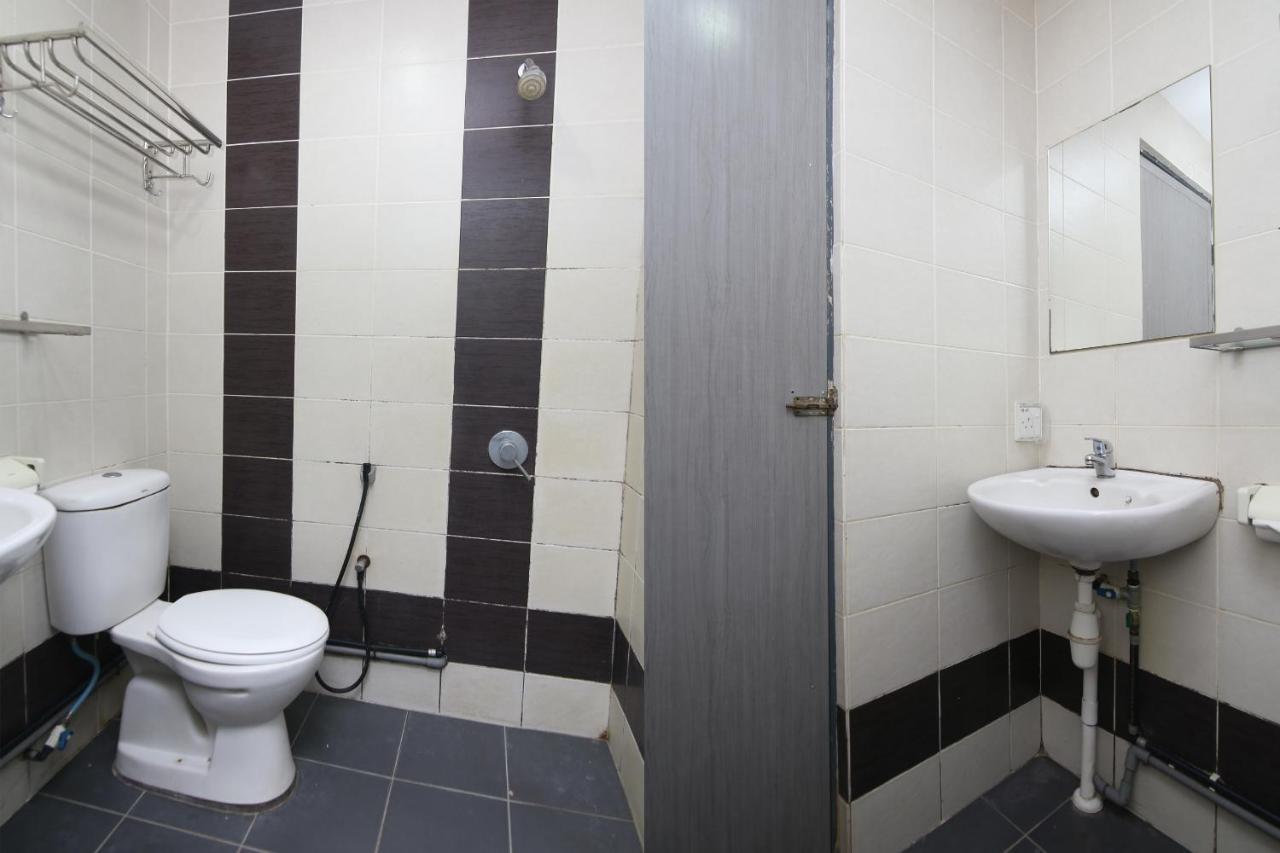 קוצ'ינג Oyo 90136 Jumbo Inn מראה חיצוני תמונה