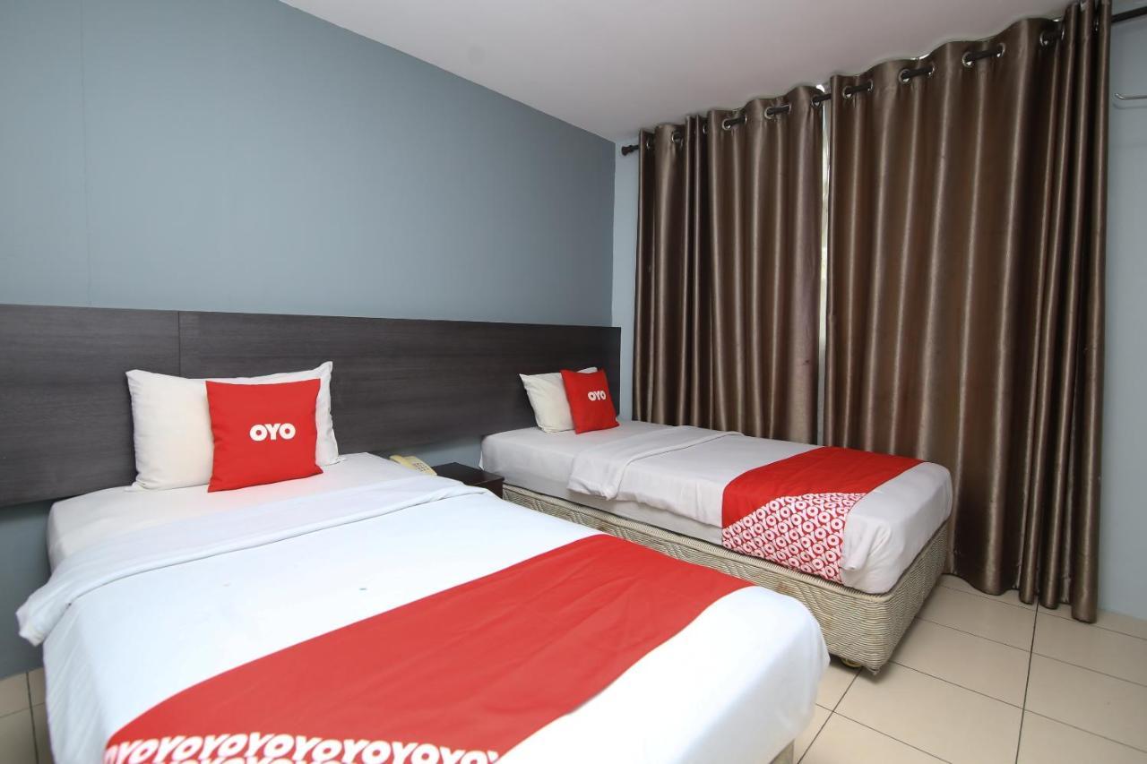 קוצ'ינג Oyo 90136 Jumbo Inn מראה חיצוני תמונה