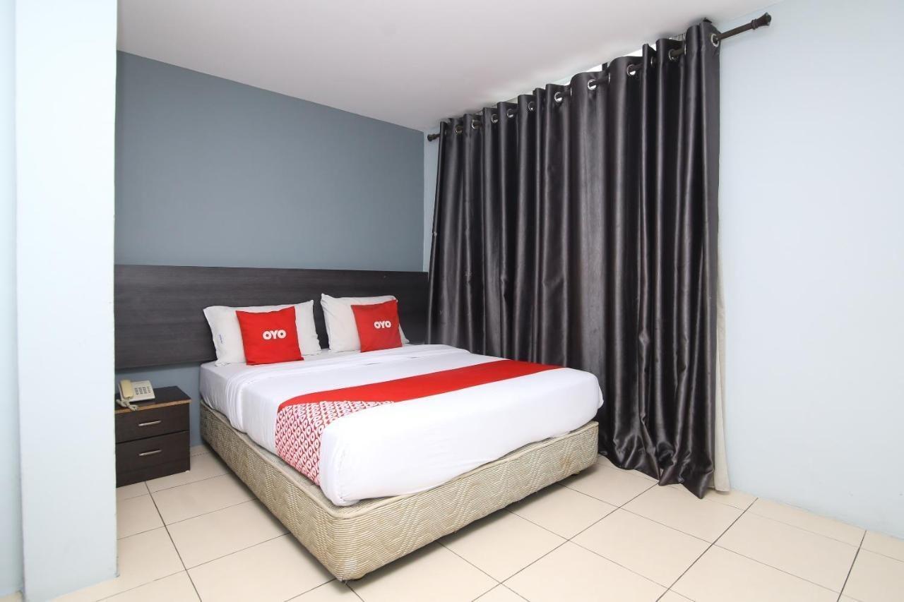 קוצ'ינג Oyo 90136 Jumbo Inn מראה חיצוני תמונה